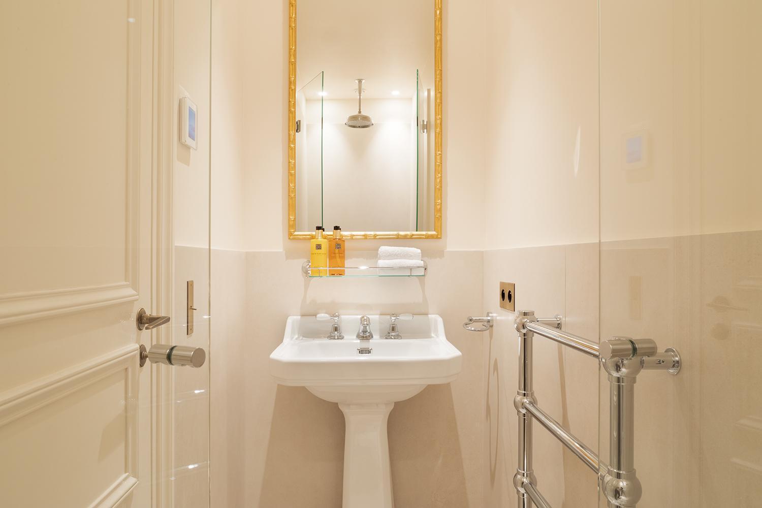 Pick A Flat'S Apartements With Services In Louvre - Rue Des Halles Paris Exterior photo